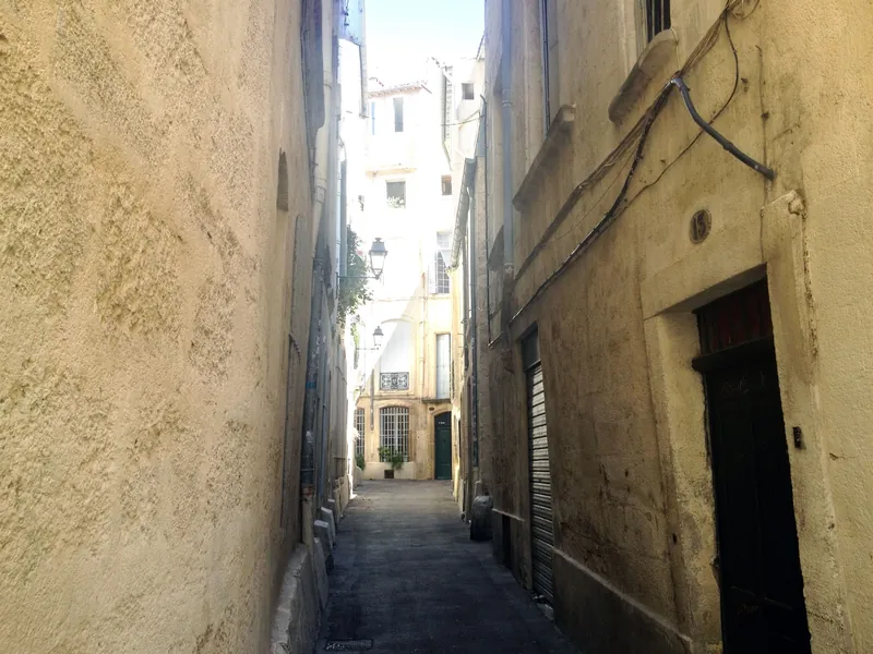 Rue Castel-Moton, a narrow lane in Montpellier's Écusson old town
