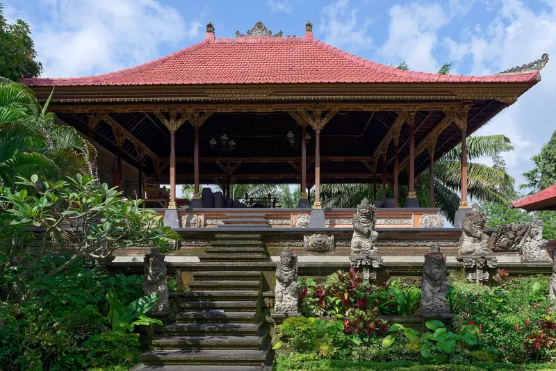 Bale-Pavillon im Puri Saren Agung, dem Palast von Ubud