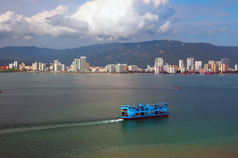 Autofähre Pulau Talang zwischen Butterworth und George Town, aufgenommen am 26. Dezember 2020 in den letzten Betriebstagen der 77 Jahre alten Fährverbindung