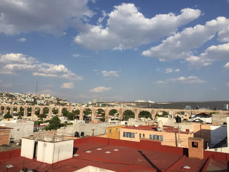 18th-century Querétaro aqueduct above the city's rooftops