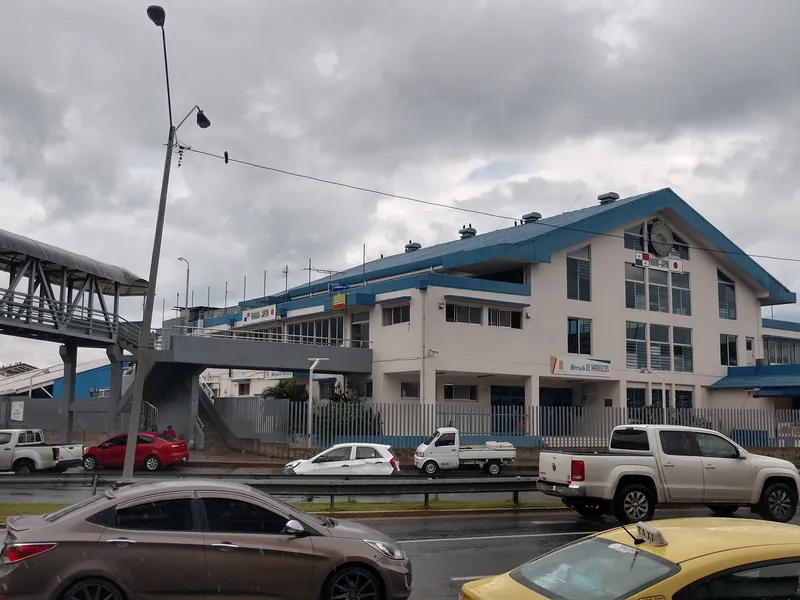 Fischmarkthalle Mercado de Mariscos an der Avenida Balboa in Panama-Stadt