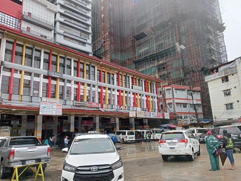 Dangwa Terminal in Baguio City, Abfahrtsort für Sammeltaxis und Kleinbusse in die Provinzen