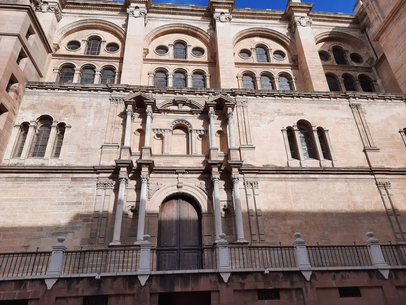 Südfassade der Kathedrale Santa Iglesia Catedral Basílica de la Encarnación in Málaga